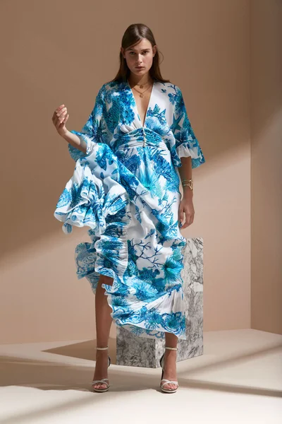 Look 3